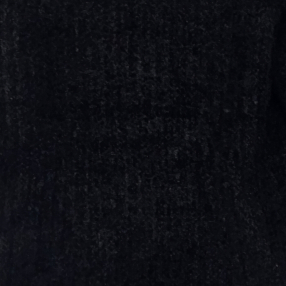 One Tuff Babe @ Forever 21 Thick Fuzzy Knit Sweater Size Medium Pullover Soft. - Picture 10 of 11